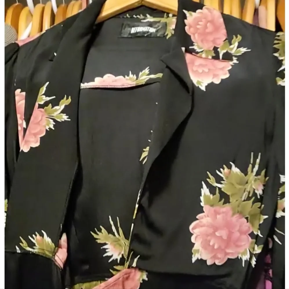 Reformation midi dress black rose flower - Picture 6 of 7